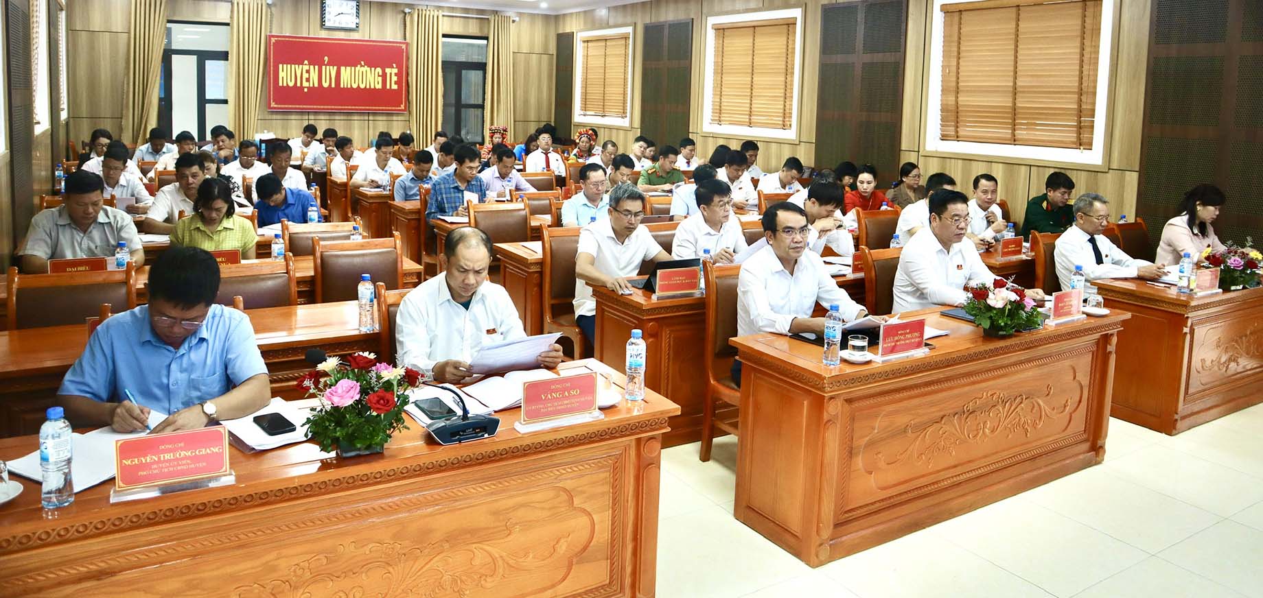 Kỳ họp thứ mười lăm (Kỳ họp chuyên đề) HĐND huyện Mường Tè